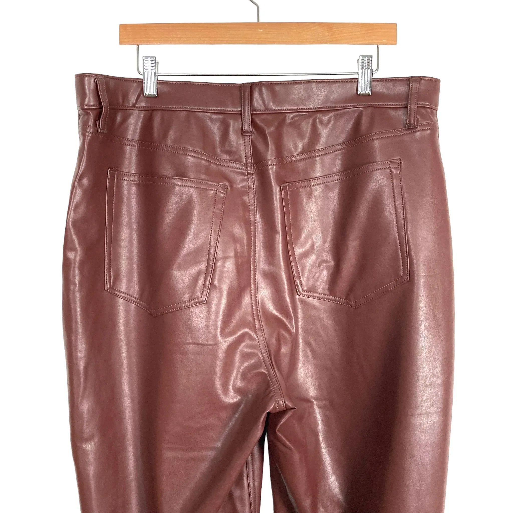 Abercrombie & Fitch Brown Vegan Leather Curve Love 90's Straight Ultra High Rise Pants- Size 34/18 (Inseam 30”, sold out online)