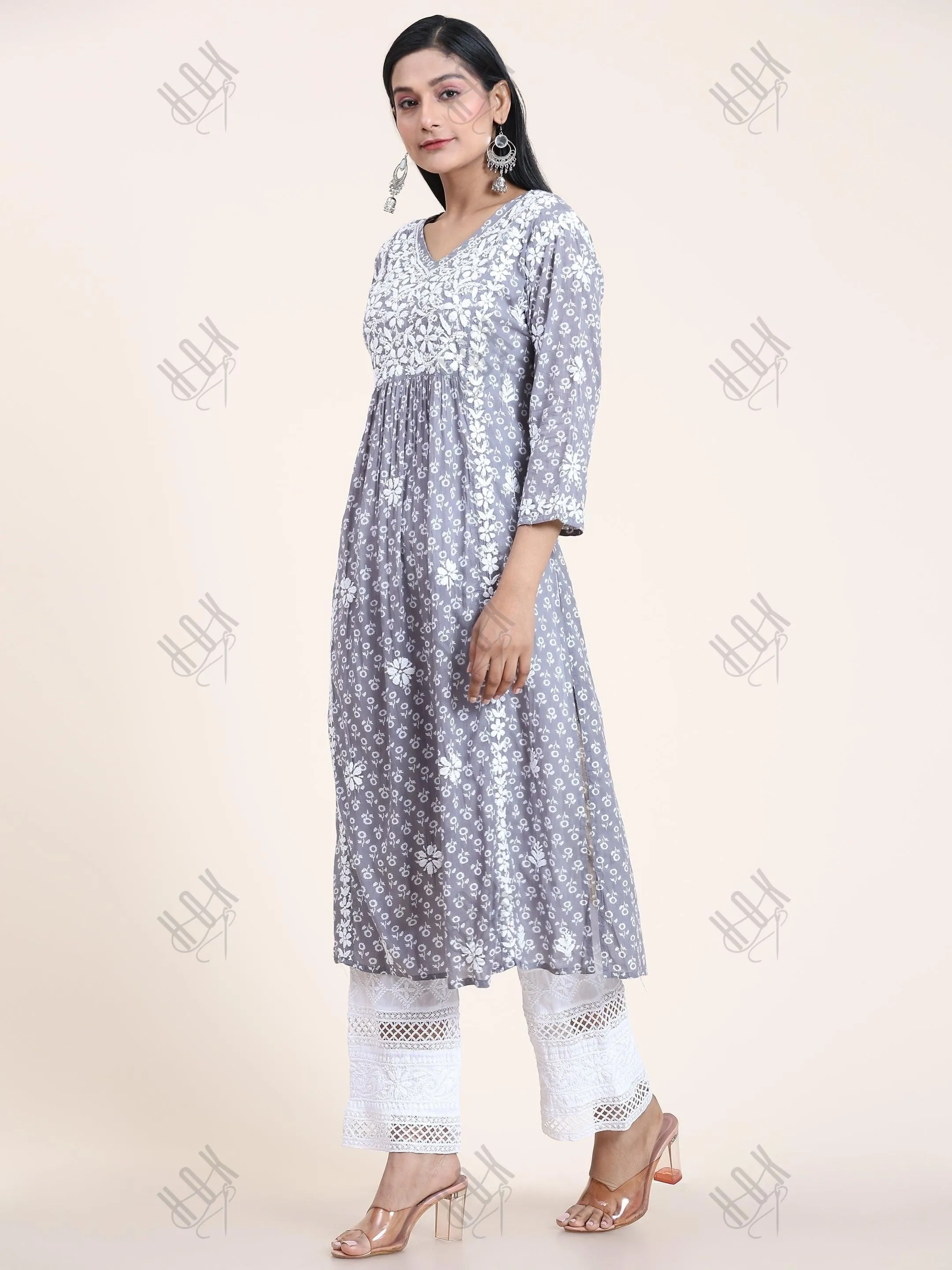 Aishwarya in Noor Mul Printed Hand Embroidery Chikankari Kurta- Grey