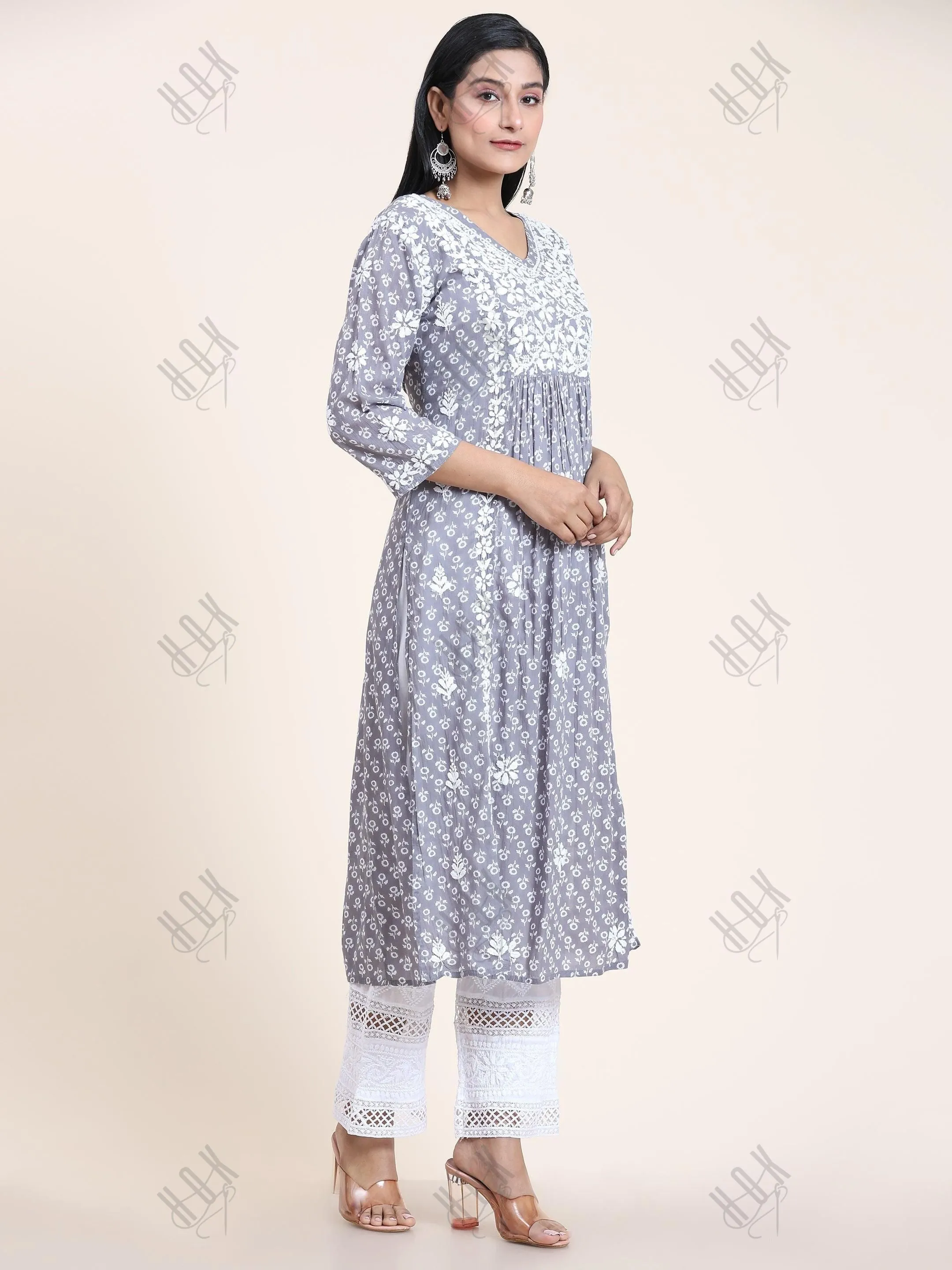 Aishwarya in Noor Mul Printed Hand Embroidery Chikankari Kurta- Grey