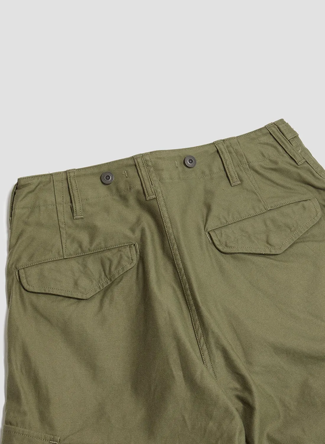 Army Cargo Shorts in Dark Green