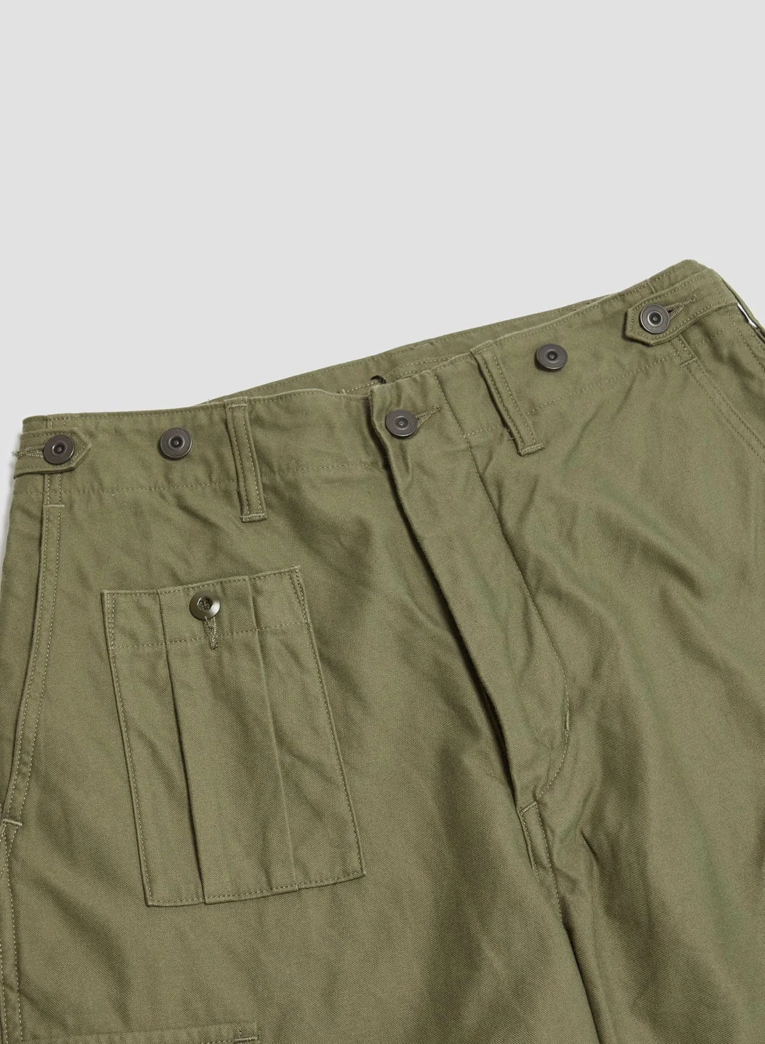 Army Cargo Shorts in Dark Green