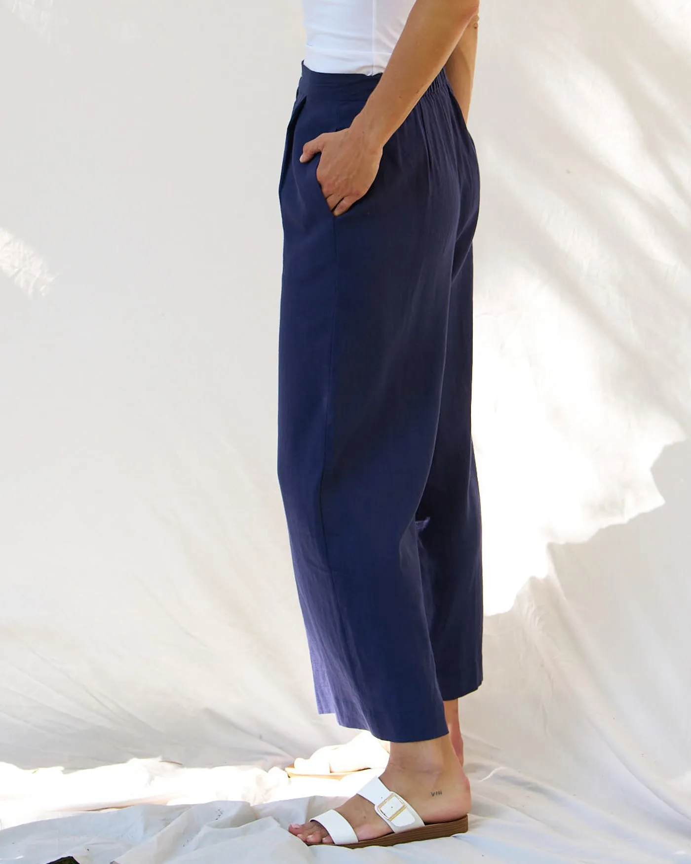 Betty Basics Aspen Palazzo Pant Navy