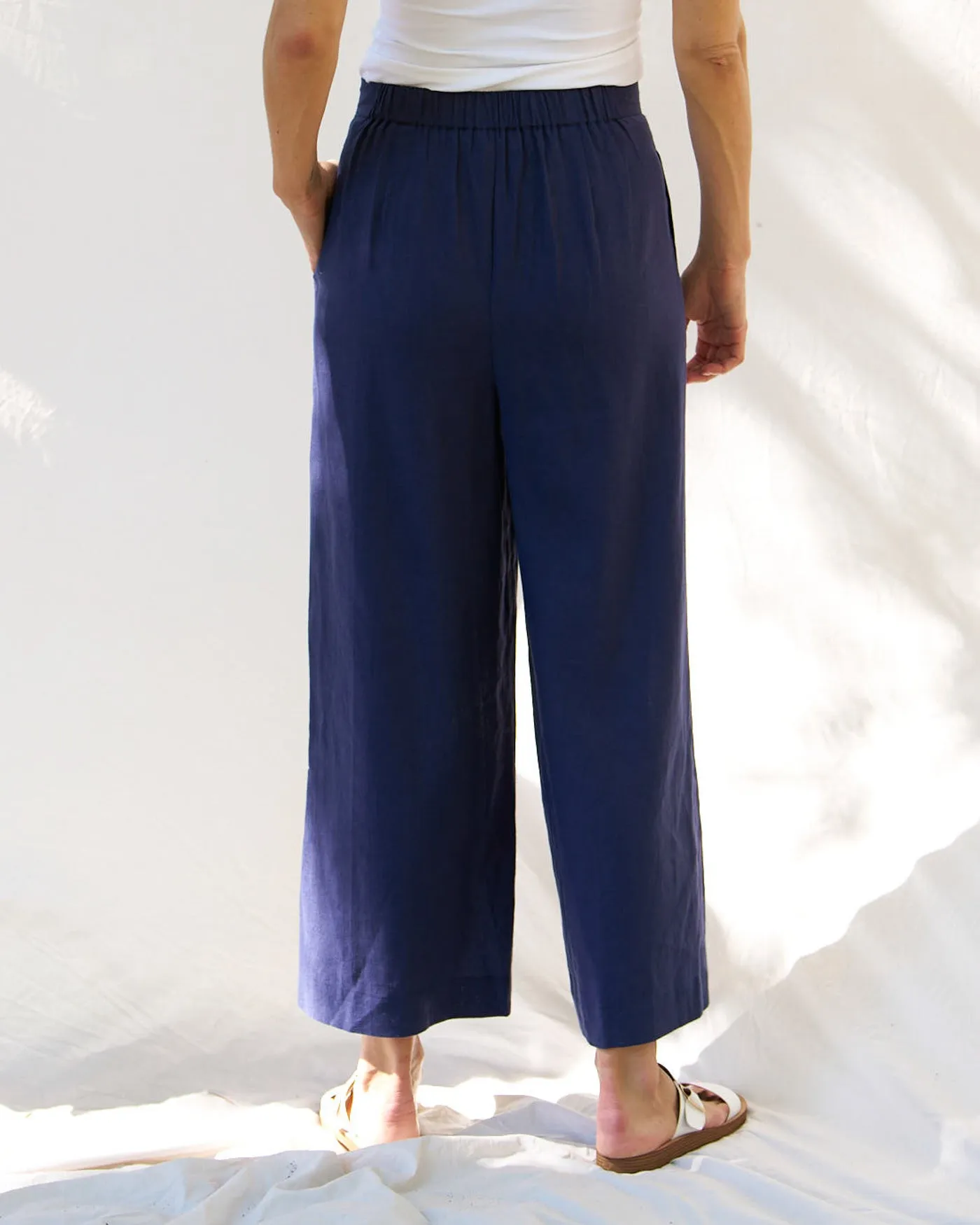 Betty Basics Aspen Palazzo Pant Navy