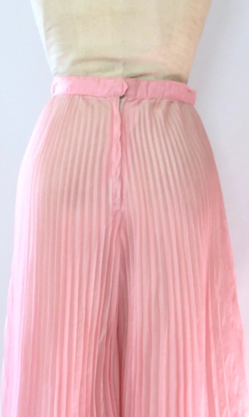 SHEER MAGIC 70s Pink Pleated Organza Palazzo Pants, Small