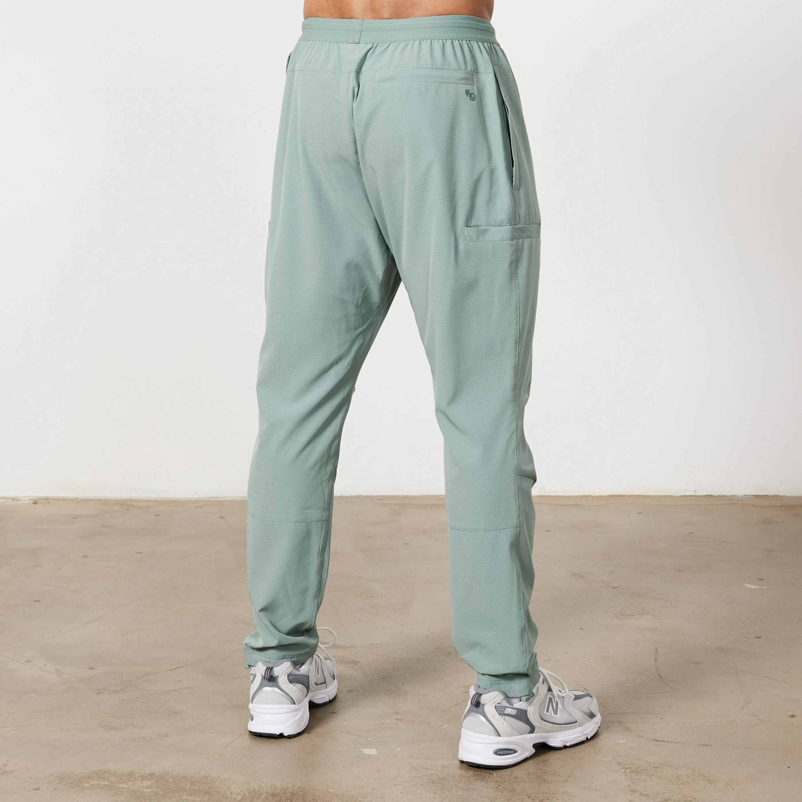 Vanquish Utility Frost Green Tapered Performance Pants