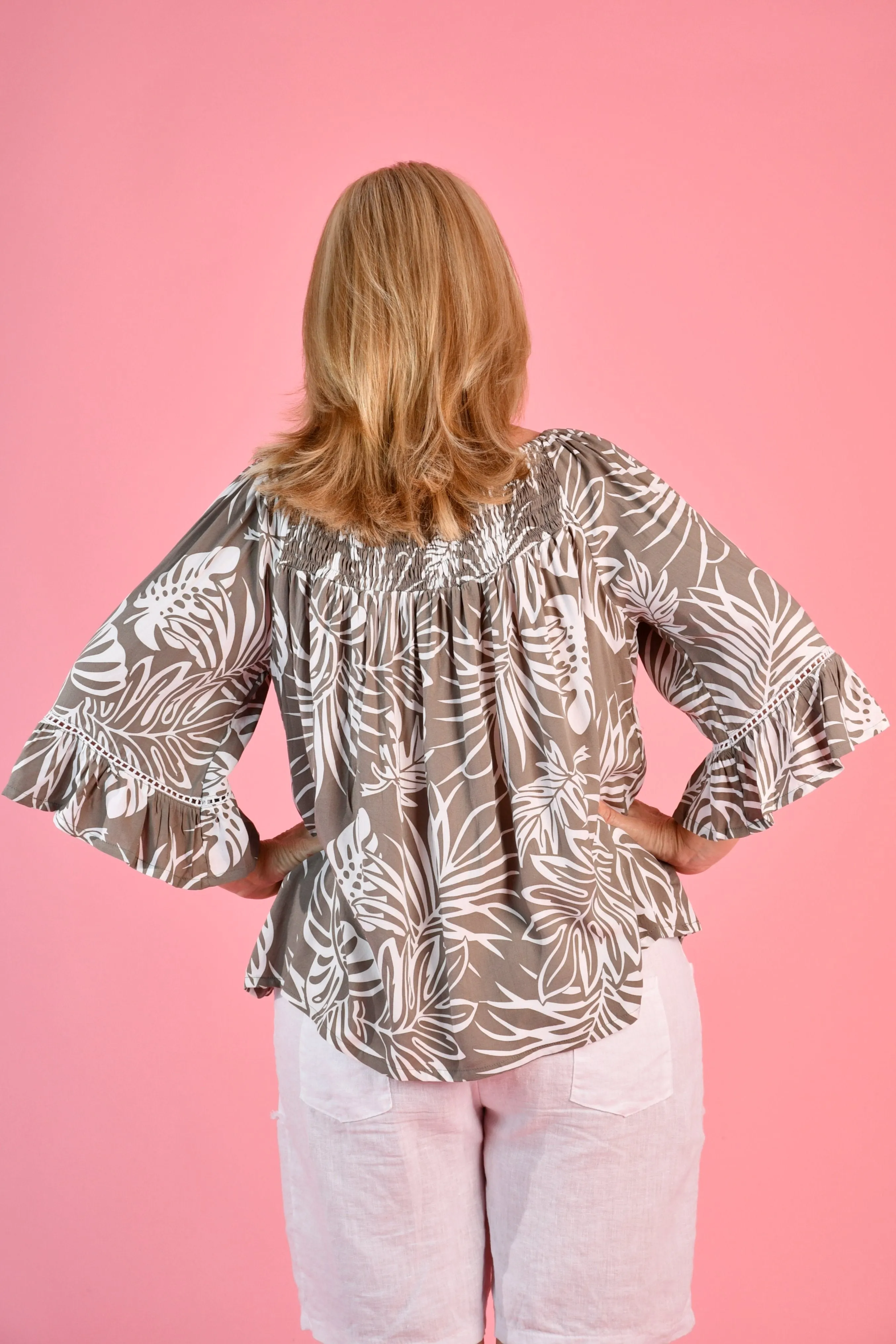 VBLT113 - ROUCHED BELL SLEEVE TOP - PALM MOCHA