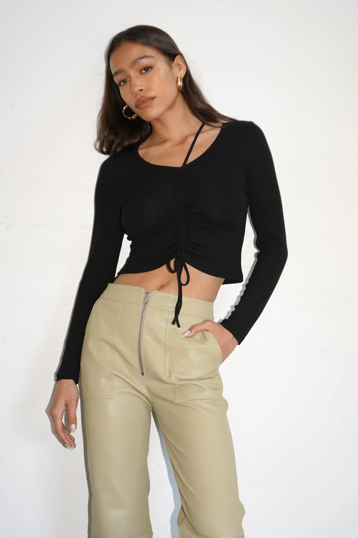 Vegan Leather Exposed Zip Pant - Olive