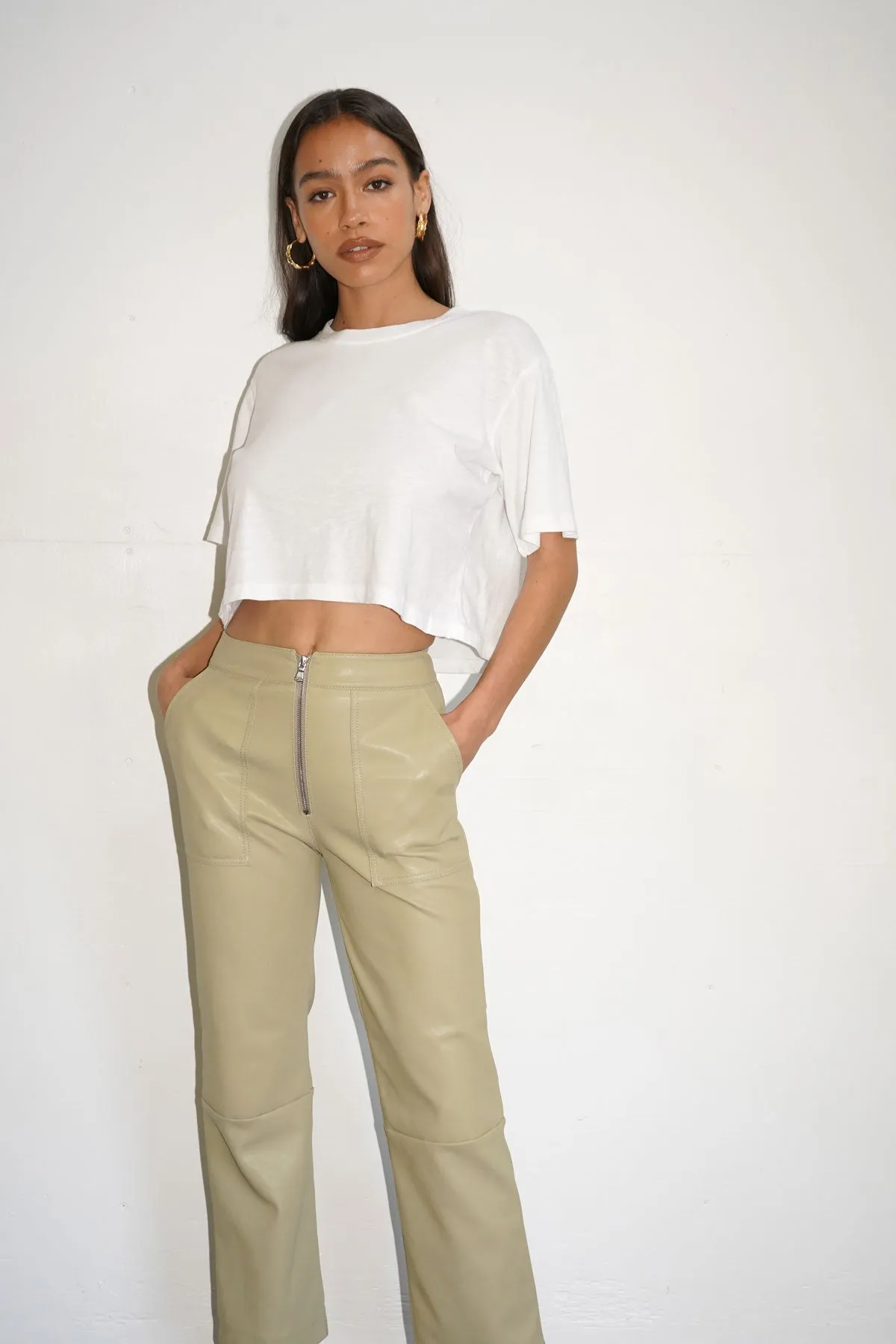 Vegan Leather Exposed Zip Pant - Olive