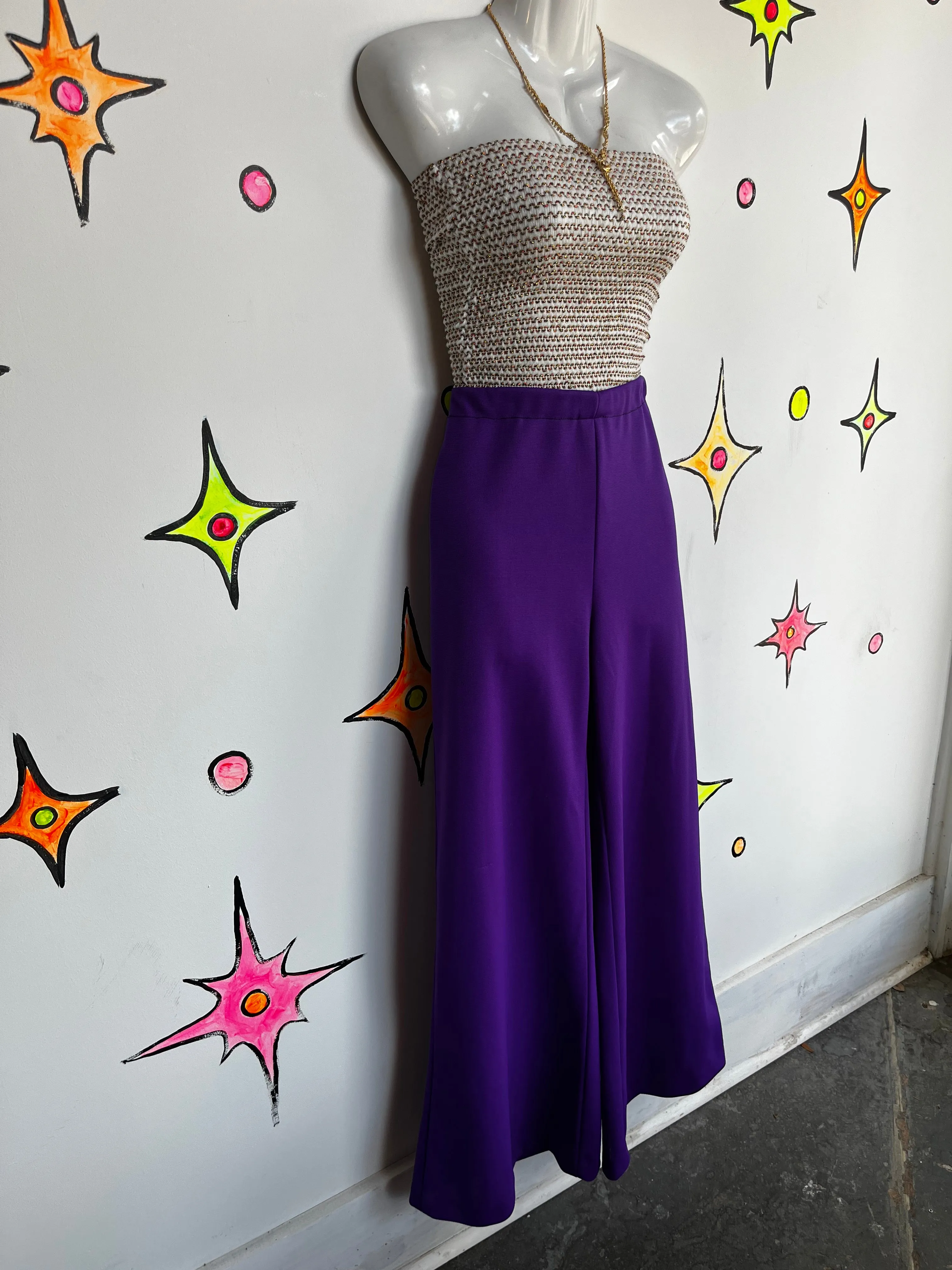 Vintage 1970s | Purple Groovy Disco Wide Leg Bellbottoms | S M L