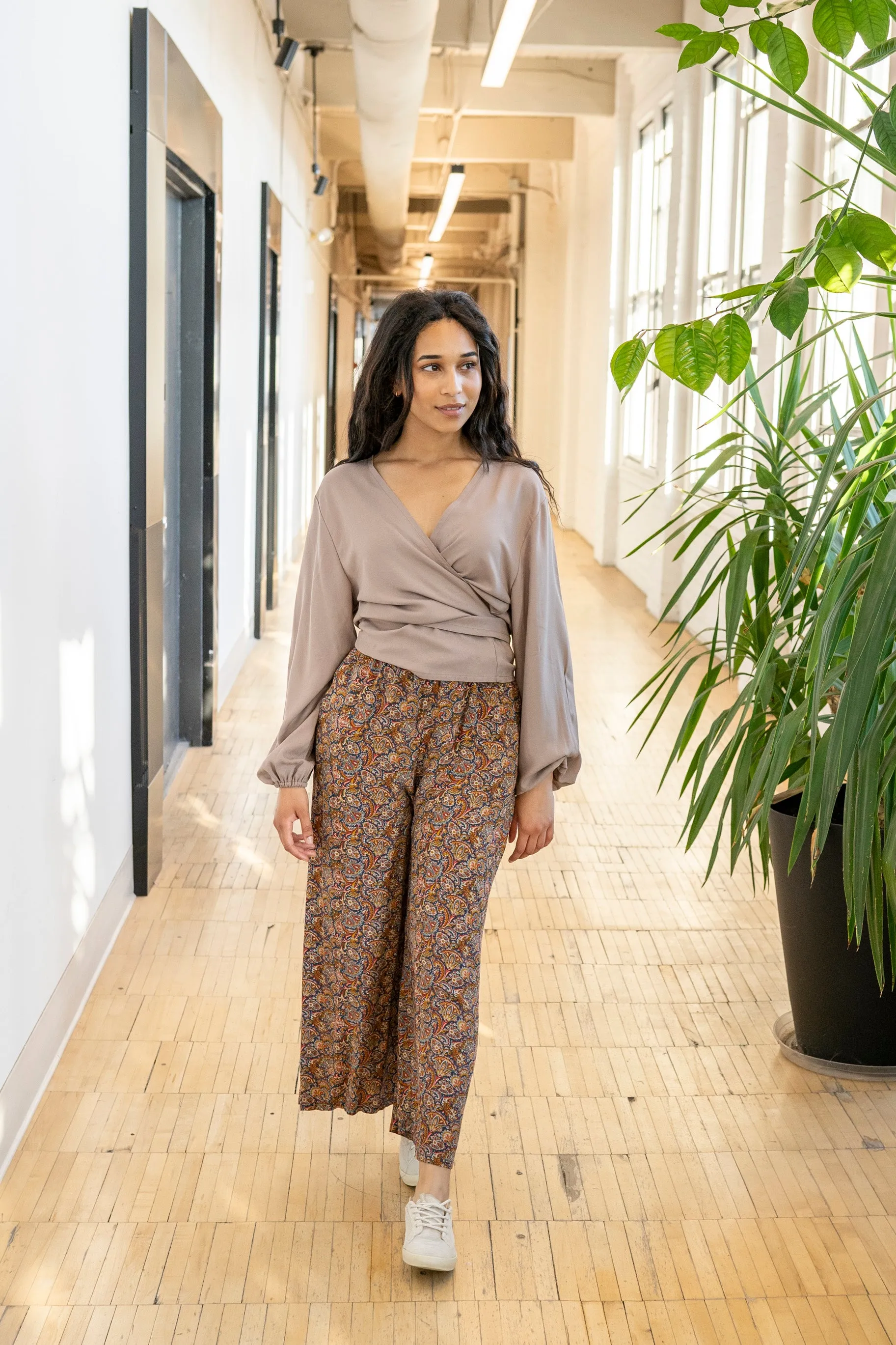 Wide leg trousers